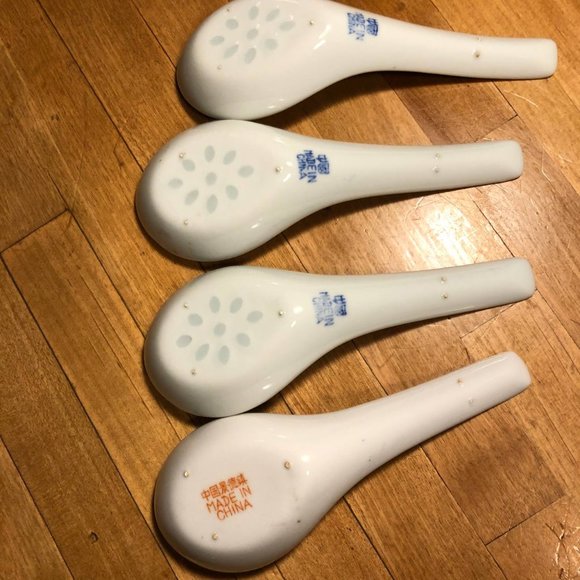 Set Of 4 Vintage Porcelain Chinese Soup Spoons 5.5” Blue Print and Butterfly - Picture 5 of 7